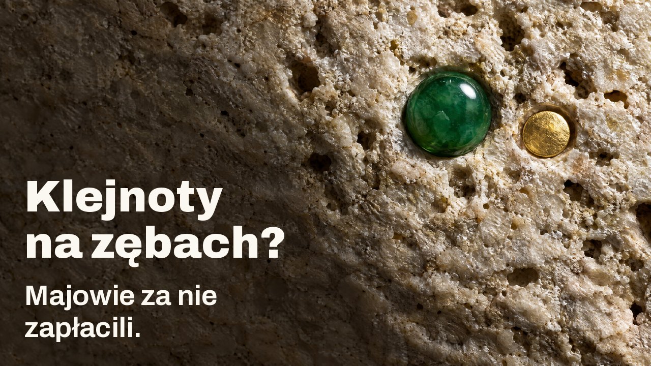 Klejnoty na zębach? Majowie za nie zapłacili. Makro w świetle bocznym: polerowany nefryt i mały złoty krążek osadzone w szorstkim jasnym wapieniu.